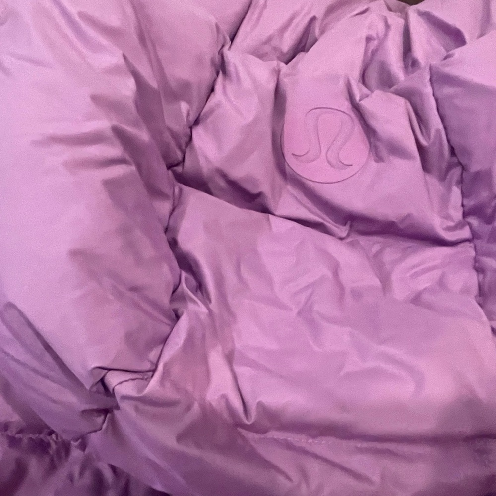 ***SOLD***donot purchase NWT LULULEMON WUNDER PUFF PURPLE LIGHT***SOLD*** - Picture 13 of 14